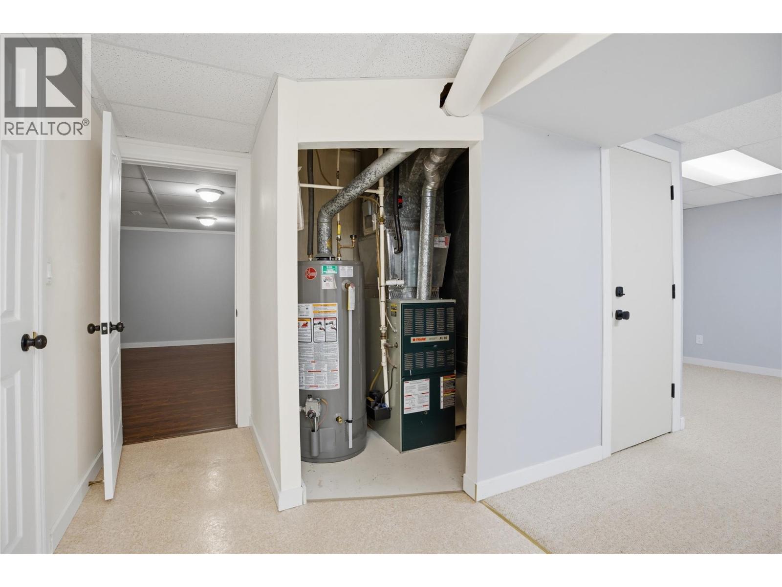 2662 Ayr Place, Kamloops, British Columbia  V2B 4V2 - Photo 38 - 10382038