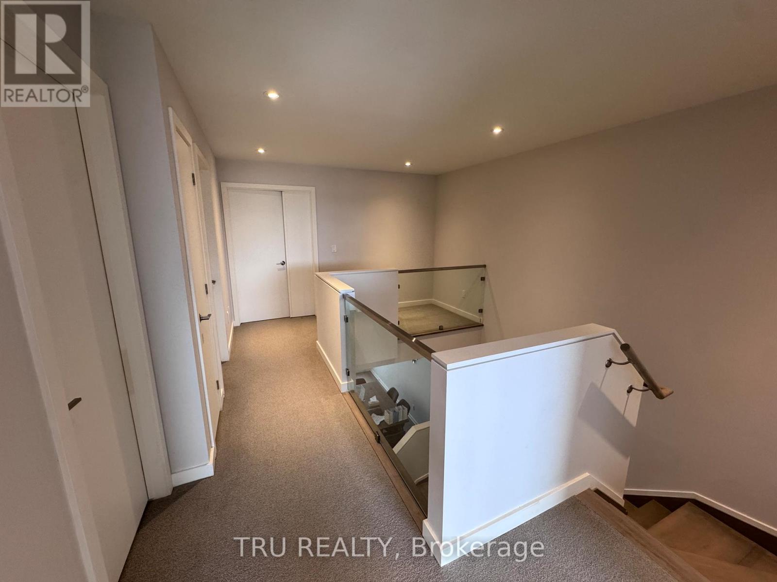 866 Quartet Avenue, Ottawa, Ontario  K1X 0C6 - Photo 11 - X12963164