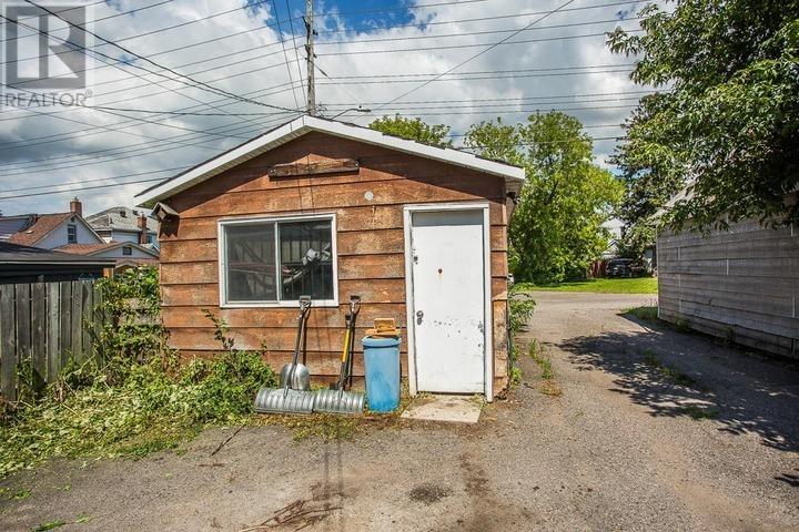 60 Cathcart St, Sault Ste. Marie, Ontario  P6A 1E1 - Photo 25 - SM260404