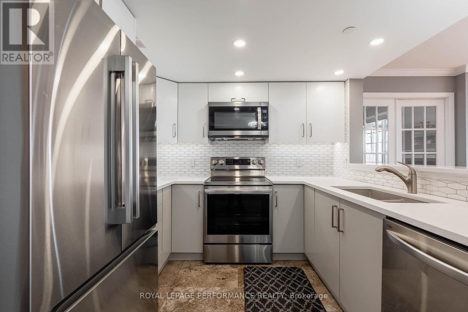 301 - 331 Water Street W, Cornwall, Ontario  K6J 1A5 - Photo 8 - X12967382