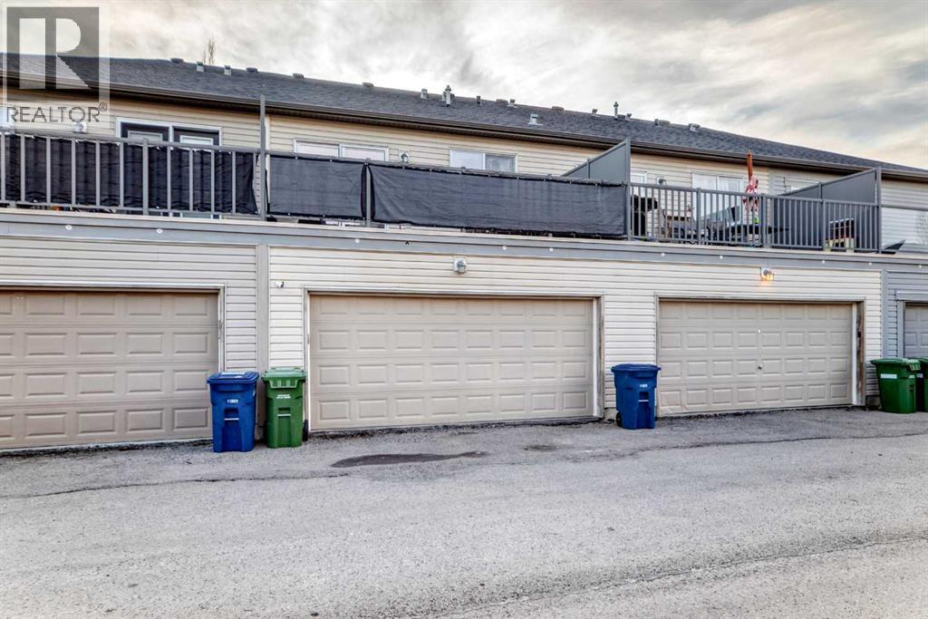 1020 Windsong Drive SW, Airdrie, Alberta  T4B 0P2 - Photo 43 - A2299470