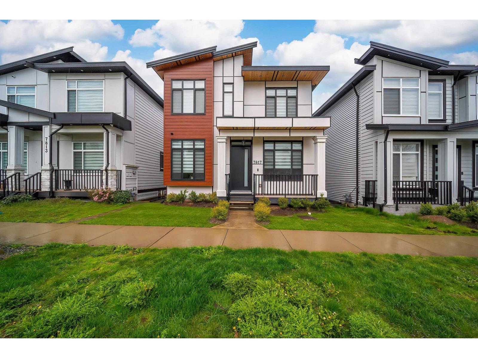 7817 197 Street, Langley, British Columbia  V2Y 4L8 - Photo 2 - R3107453