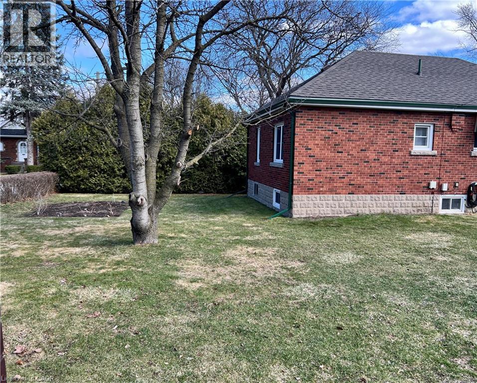 90 Osler Drive, Dundas, Ontario  L9H 4B5 - Photo 23 - 40811768