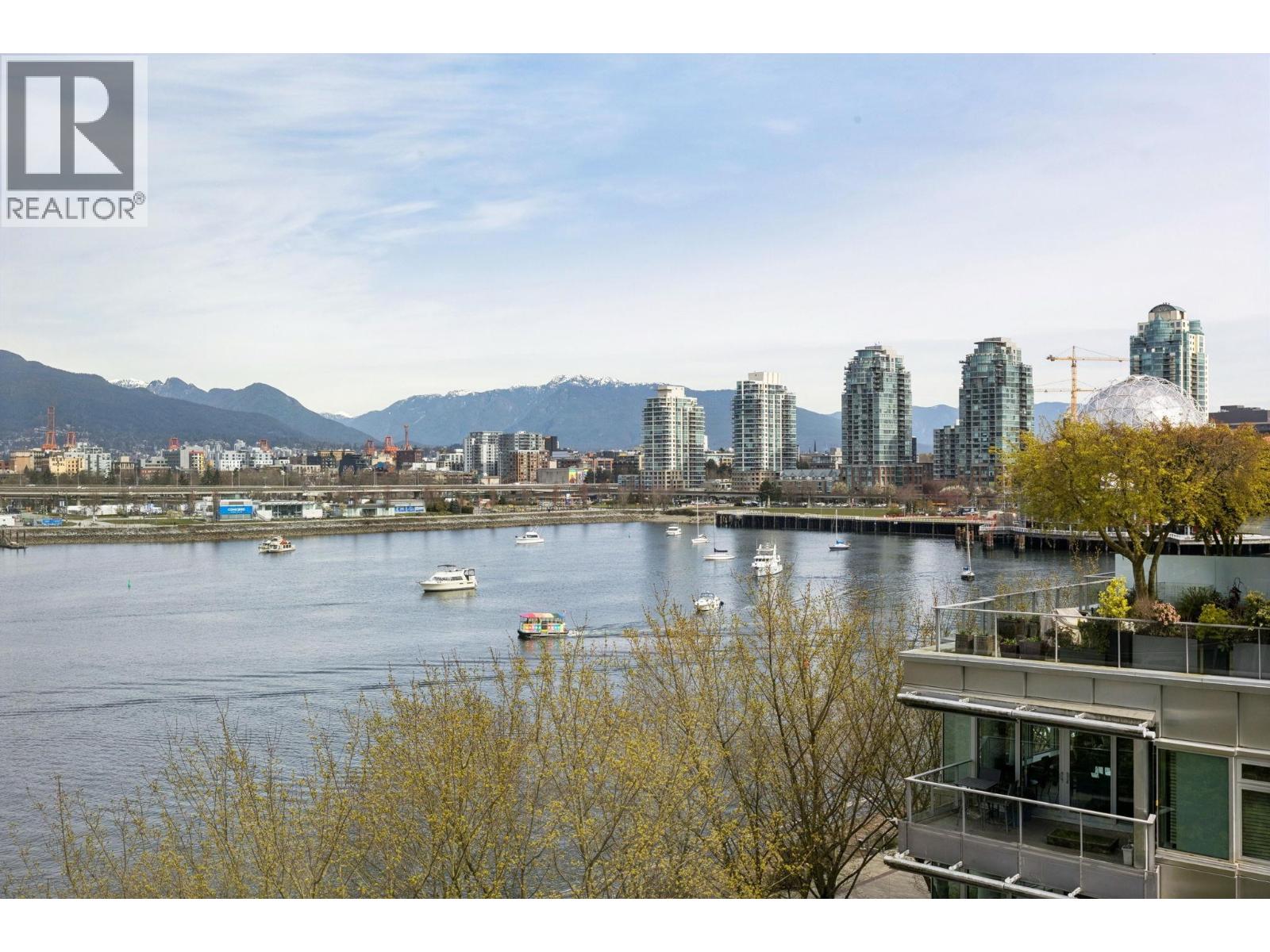 603 181 Athletes Way, Vancouver, British Columbia  V5Y 0E5 - Photo 18 - R3107615