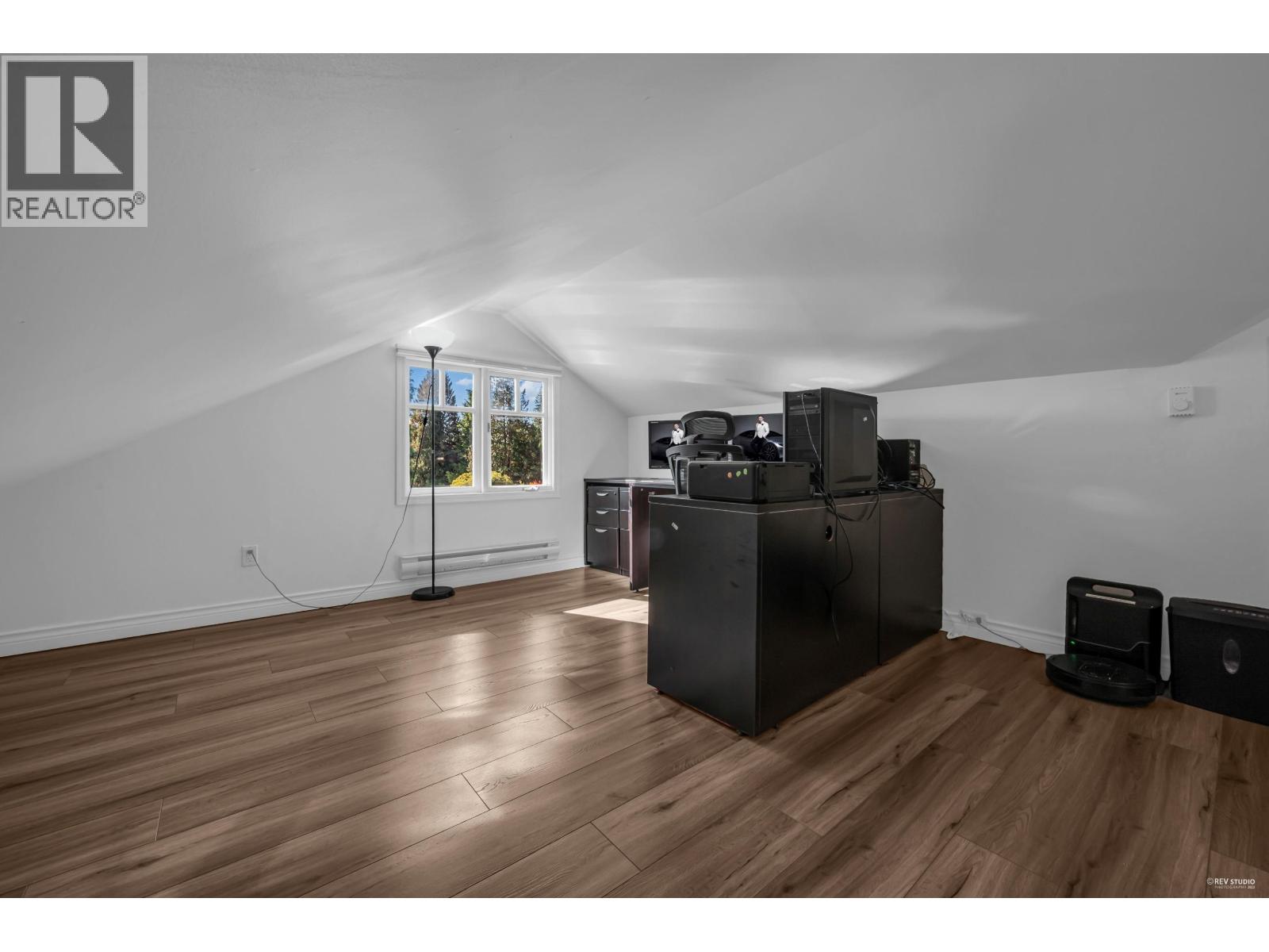 310 Macbeth Crescent, West Vancouver, British Columbia V7T 1V7 - Photo 15 - R3107645