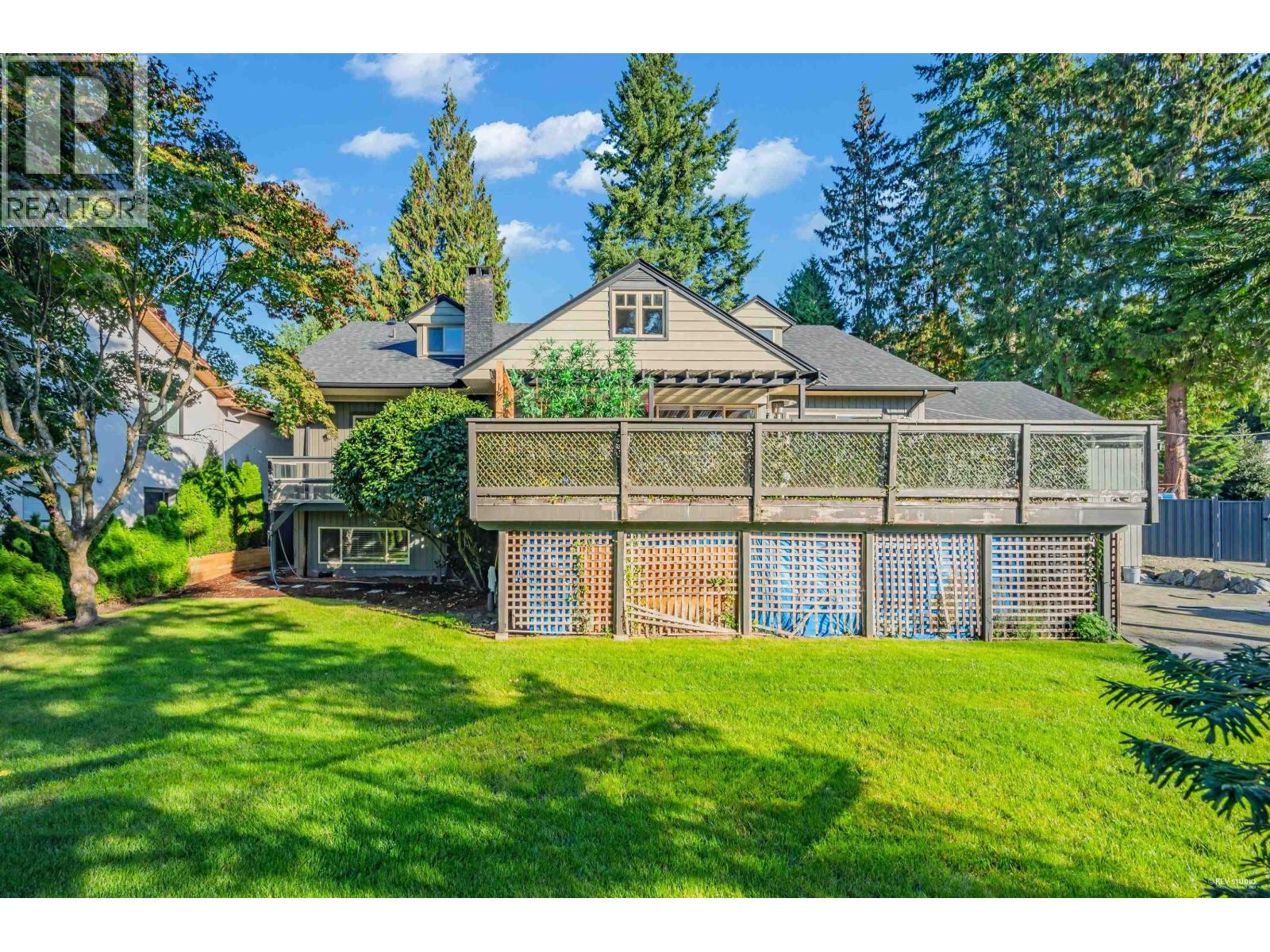 310 Macbeth Crescent, West Vancouver, British Columbia V7T 1V7 - Photo 18 - R3107645