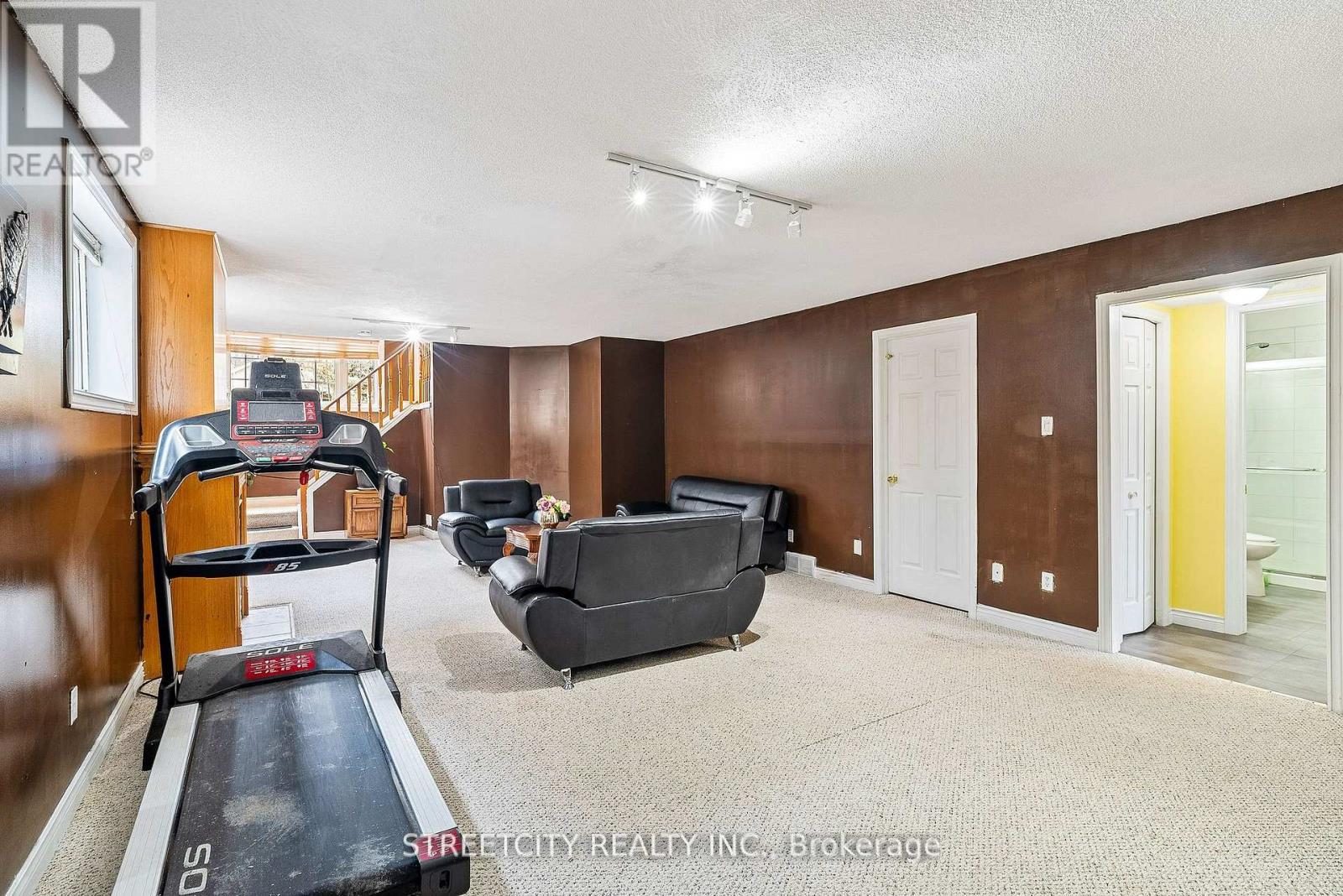 126 Meadowridge Road, London North, Ontario  N6H 5N6 - Photo 23 - X12967394