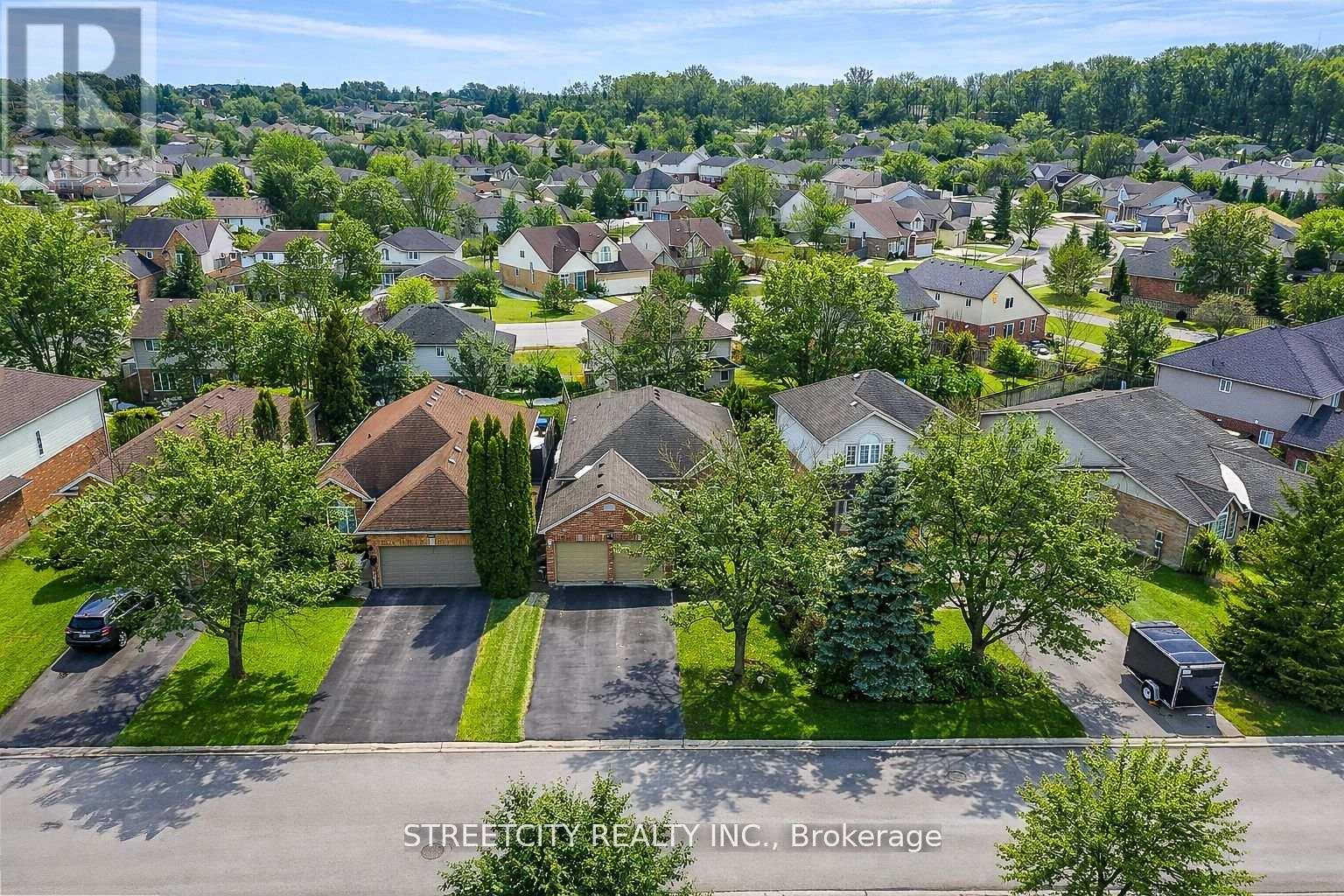 126 Meadowridge Road, London North, Ontario  N6H 5N6 - Photo 4 - X12967394