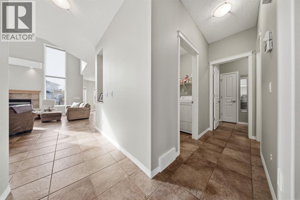 283 Springmere Link, Chestermere, Alberta  T1X 1P1 - Photo 7 - A2295112