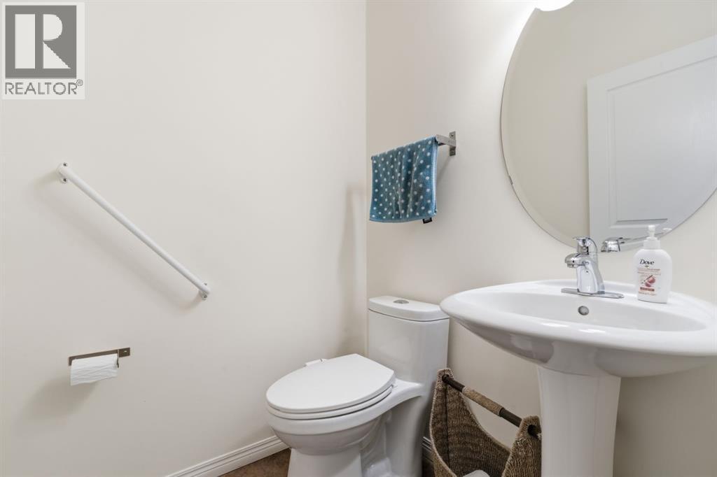 283 Springmere Link, Chestermere, Alberta  T1X 1P1 - Photo 18 - A2295112