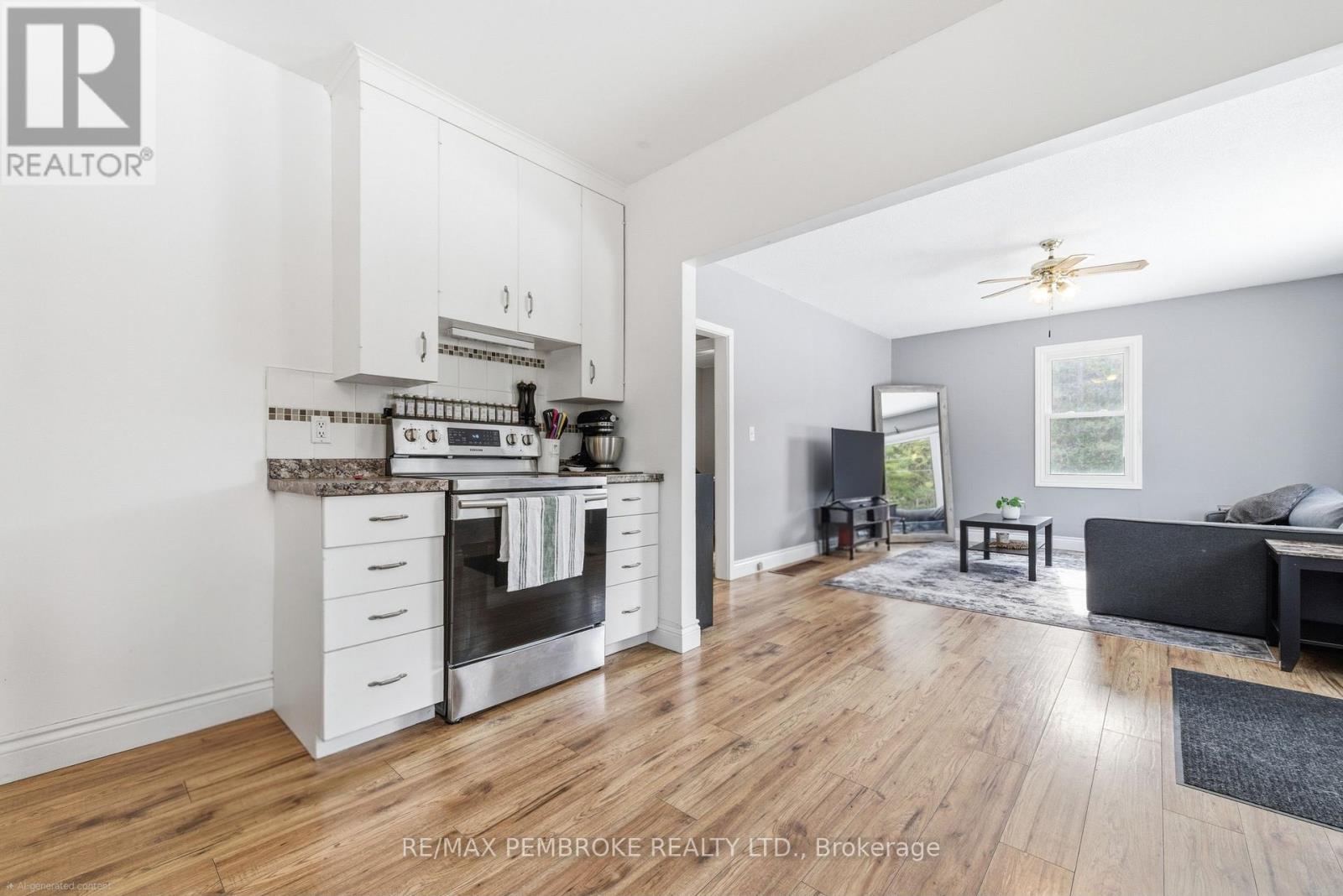 613 Airport Road, Petawawa, Ontario  K8A 6W7 - Photo 10 - X12967216