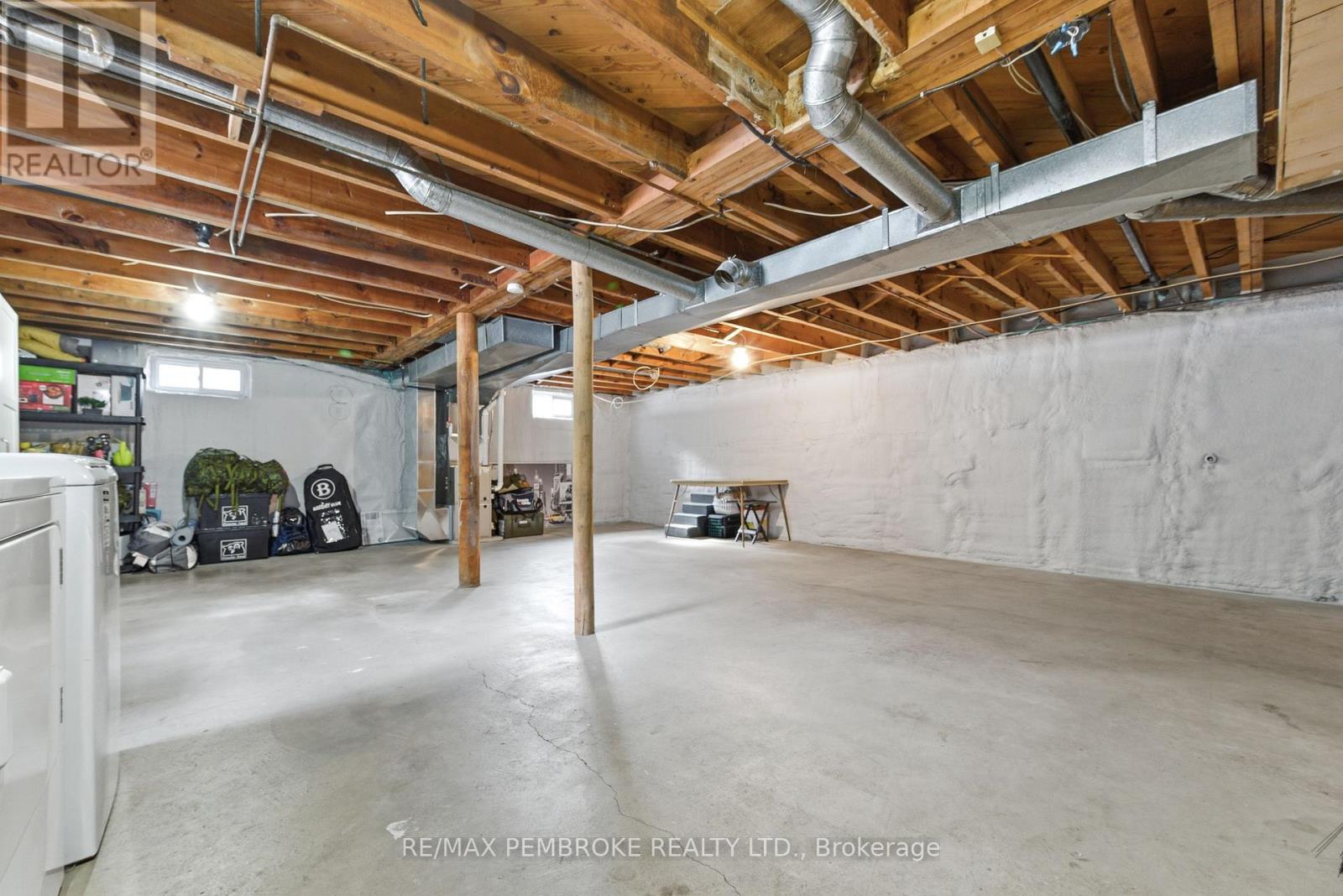 613 Airport Road, Petawawa, Ontario  K8A 6W7 - Photo 24 - X12967216