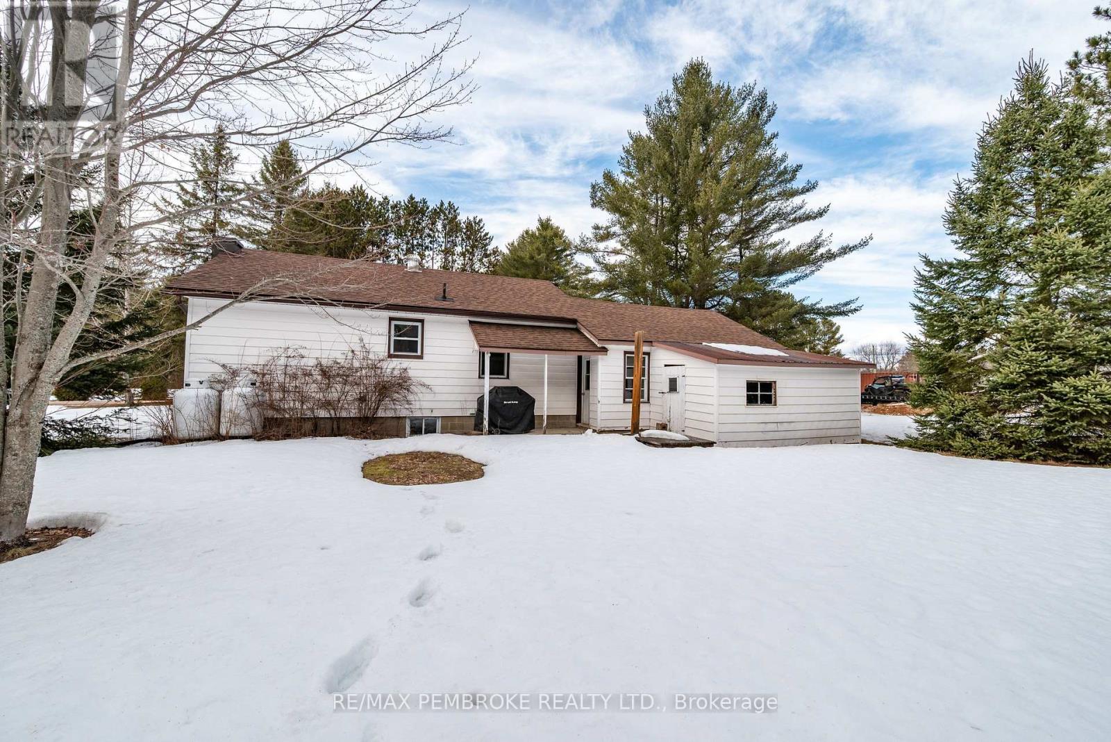 613 Airport Road, Petawawa, Ontario  K8A 6W7 - Photo 30 - X12967216