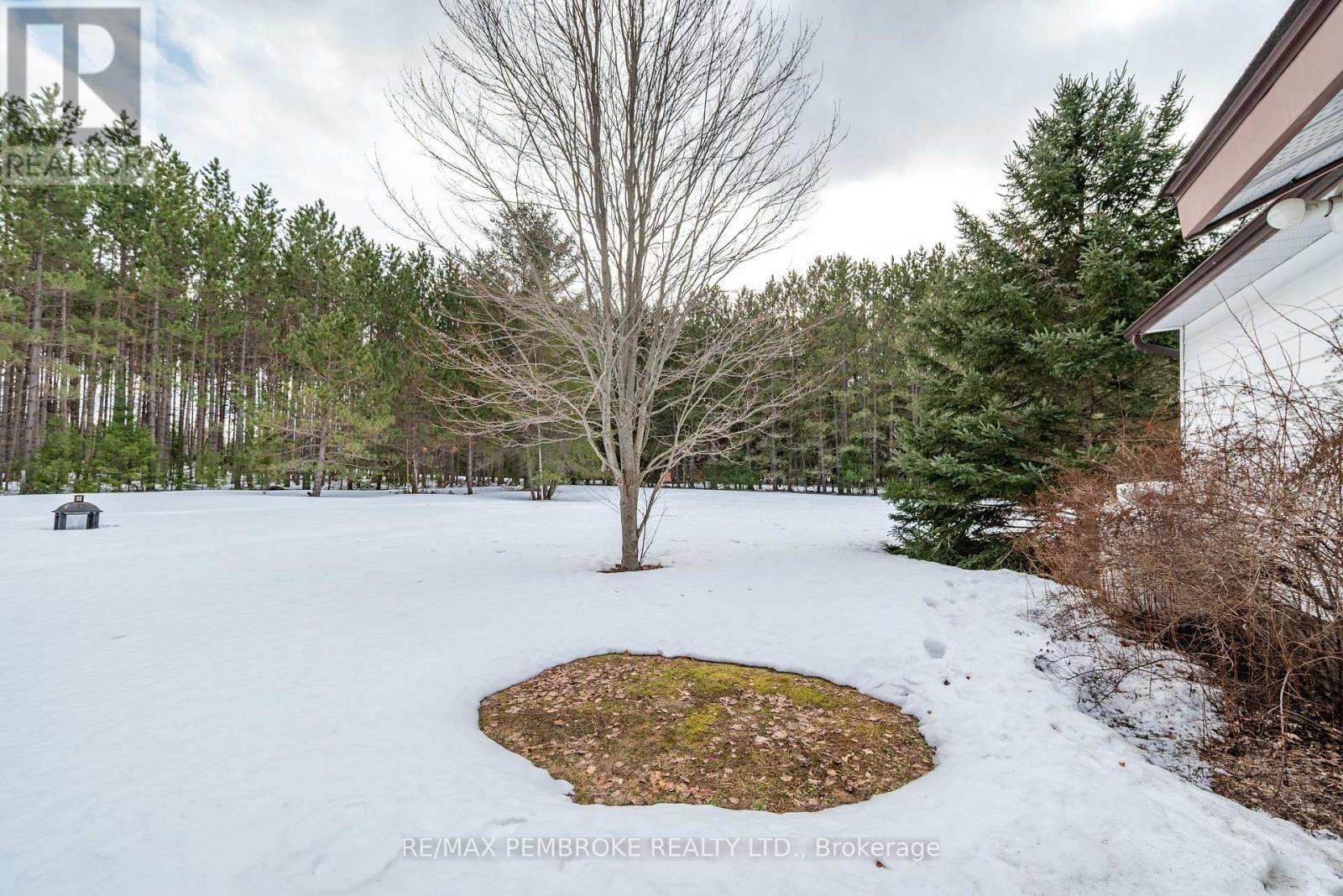 613 Airport Road, Petawawa, Ontario  K8A 6W7 - Photo 33 - X12967216