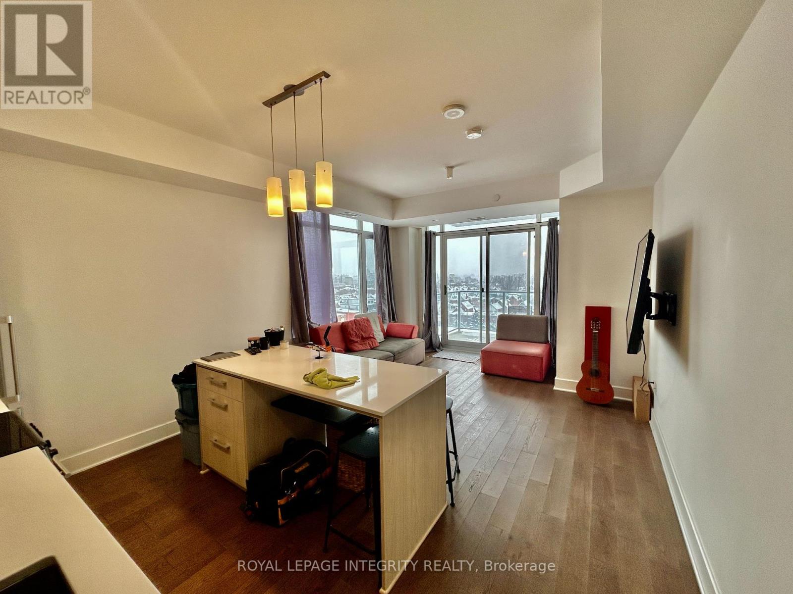 910 - 255 Bay Street, Ottawa, Ontario  K1R 0C5 - Photo 10 - X12967230