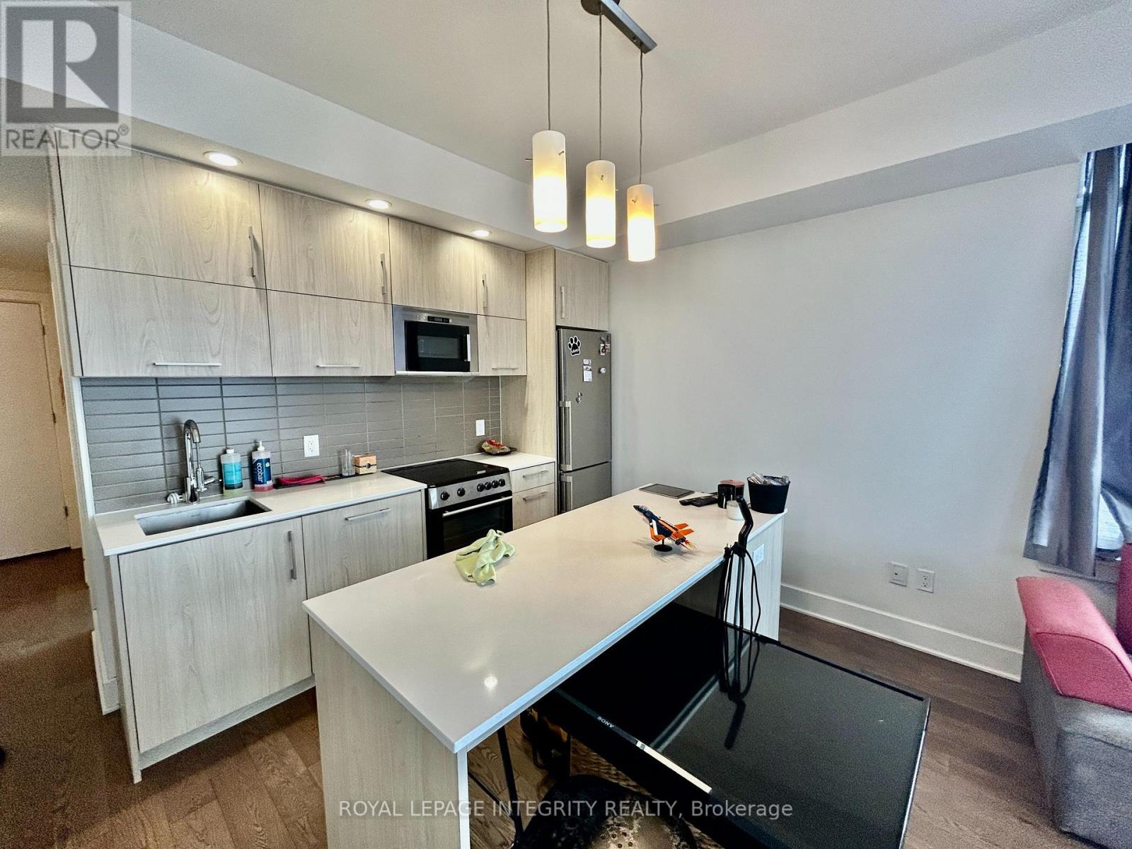 910 - 255 Bay Street, Ottawa, Ontario  K1R 0C5 - Photo 11 - X12967230