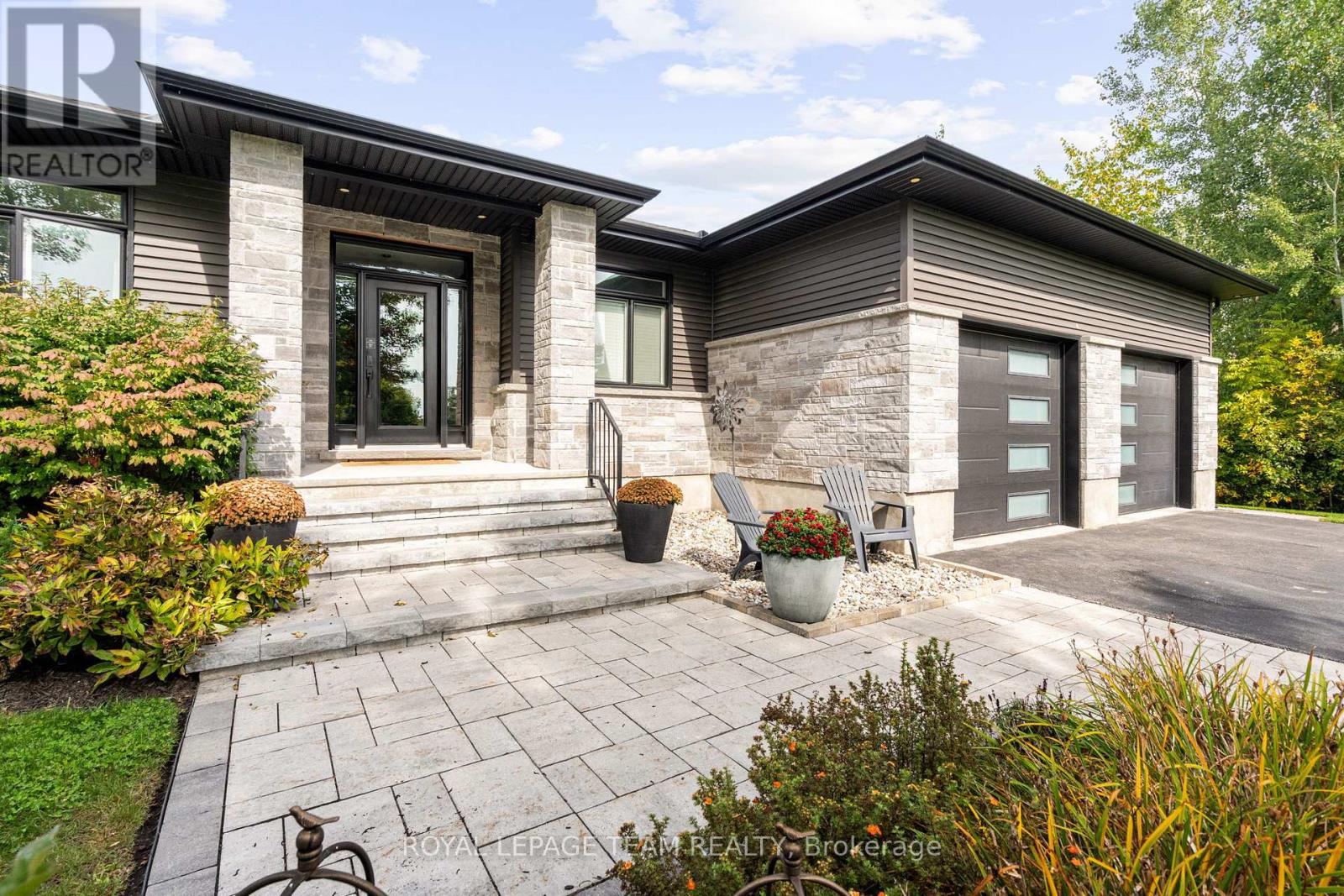 6775 Stanmore Street, Ottawa, Ontario  K4P 0A6 - Photo 2 - X12967250