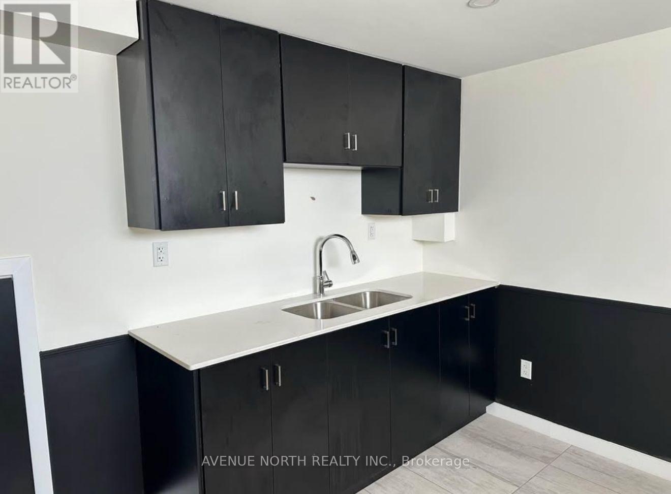 B - 3746 Innes Road, Ottawa, Ontario  K1C 1T1 - Photo 3 - X12967264