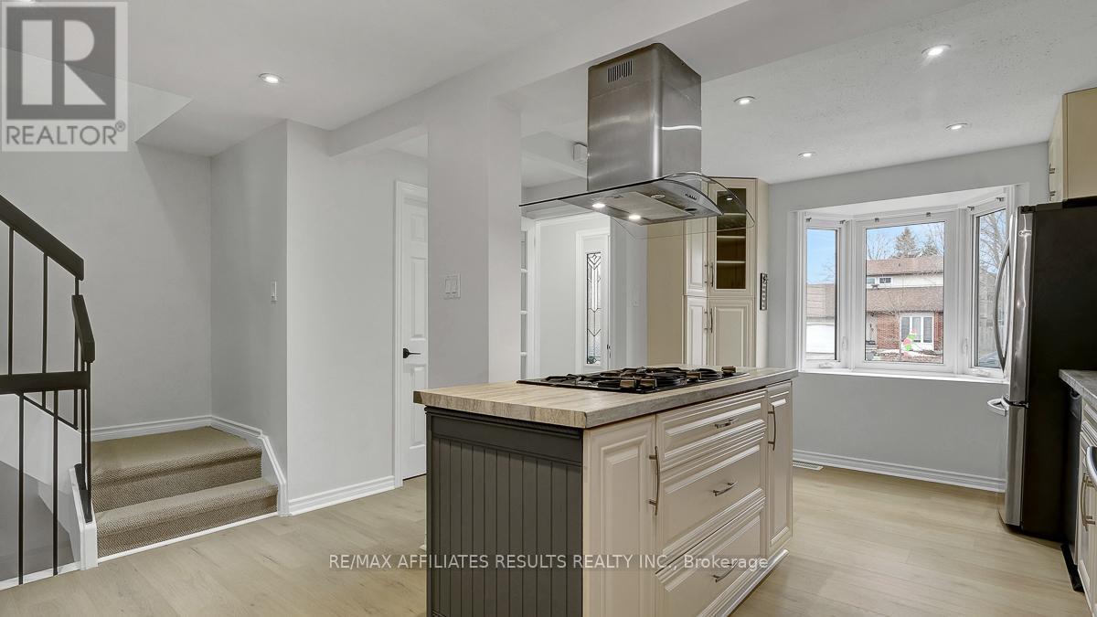 195 Sherway Drive, Ottawa, Ontario  K2J 1Y1 - Photo 12 - X12967340