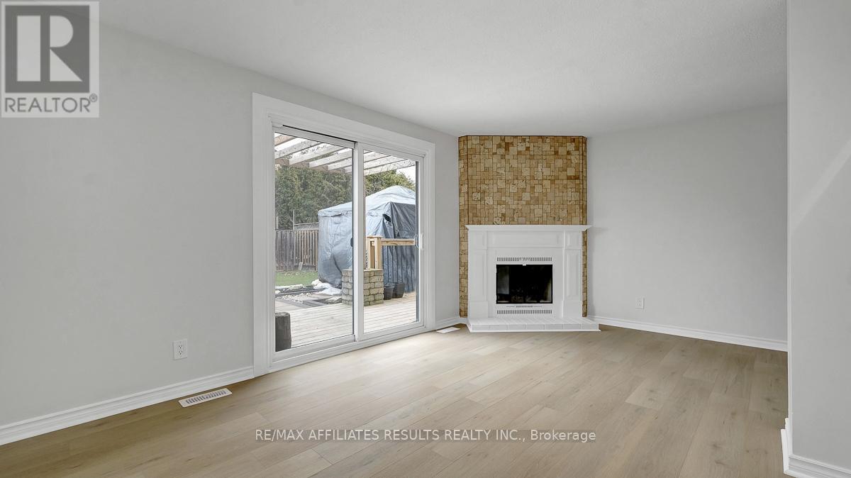 195 Sherway Drive, Ottawa, Ontario  K2J 1Y1 - Photo 7 - X12967340