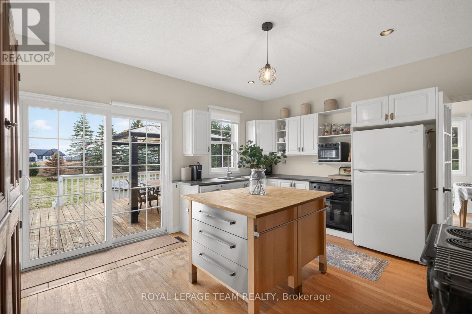 180 Route 500 Road, Russell, Ontario  K4R 1E5 - Photo 12 - X12967386