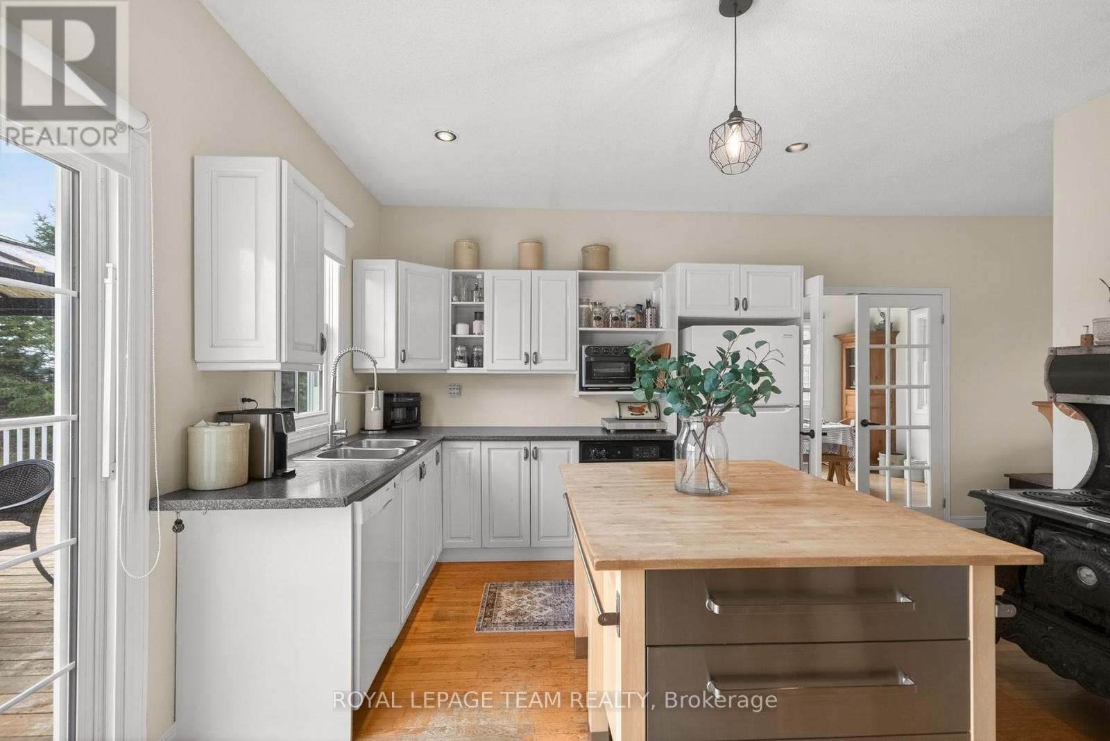 180 Route 500 Road, Russell, Ontario  K4R 1E5 - Photo 14 - X12967386