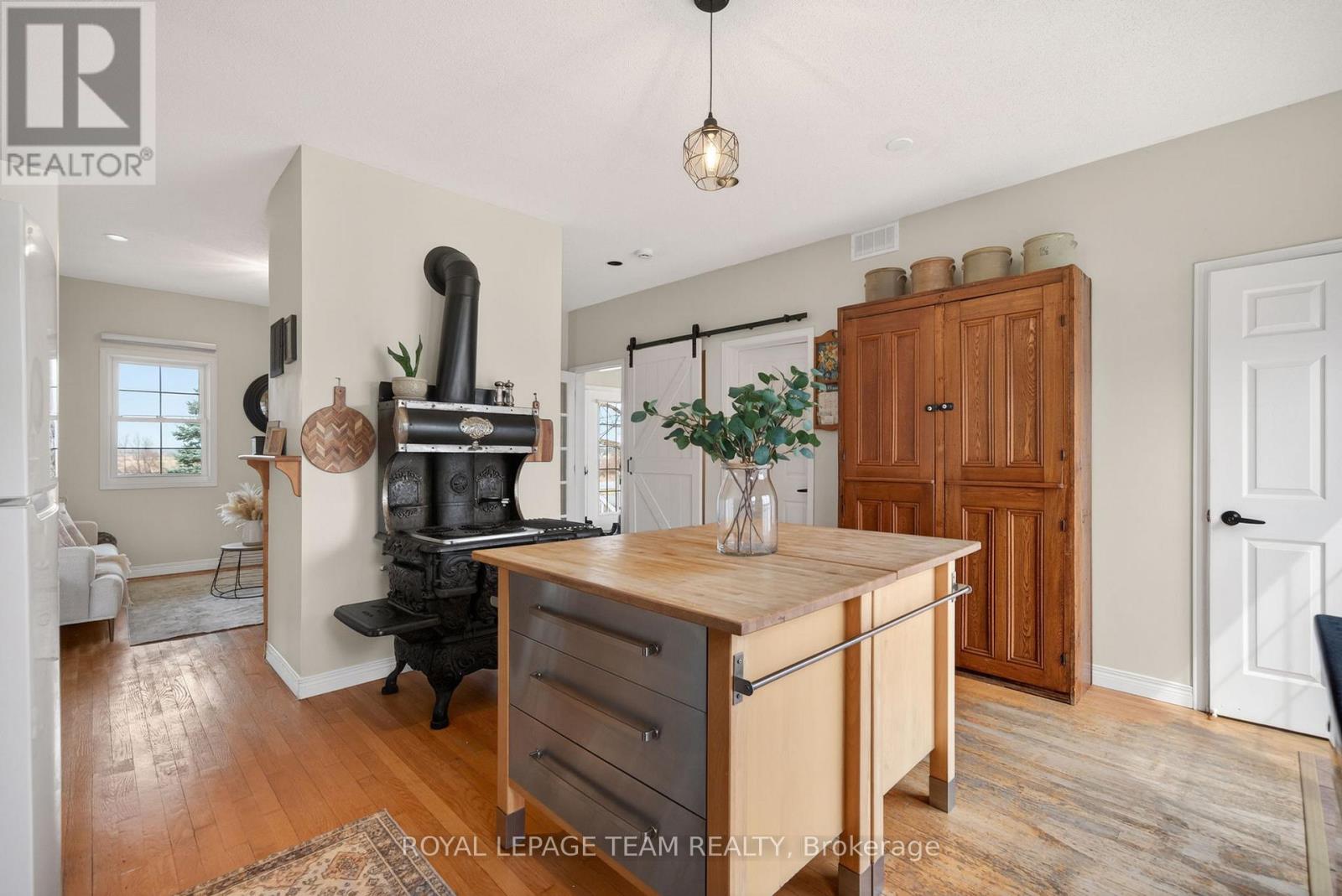 180 Route 500 Road, Russell, Ontario  K4R 1E5 - Photo 17 - X12967386