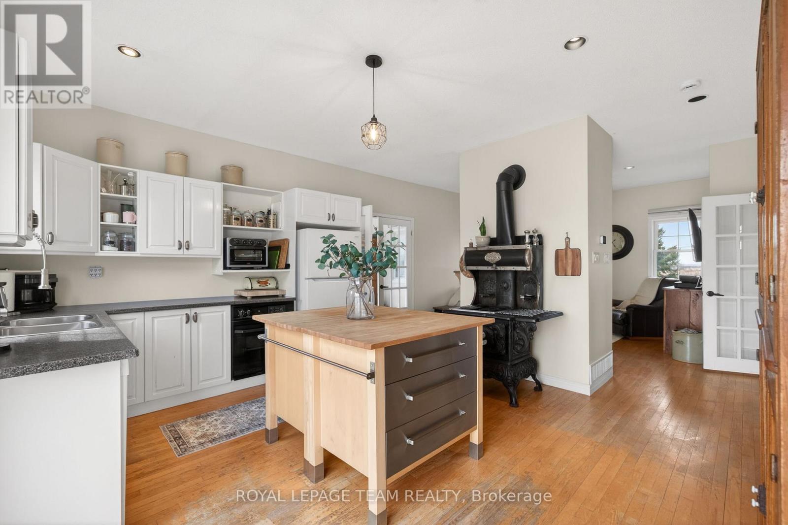 180 Route 500 Road, Russell, Ontario  K4R 1E5 - Photo 20 - X12967386