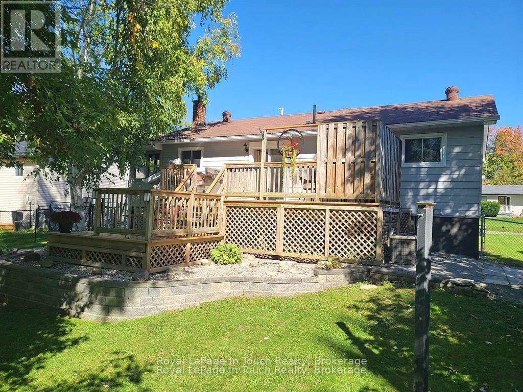 8 Cyril Martin Place, Severn, Ontario  L0K 1E0 - Photo 6 - S12809396