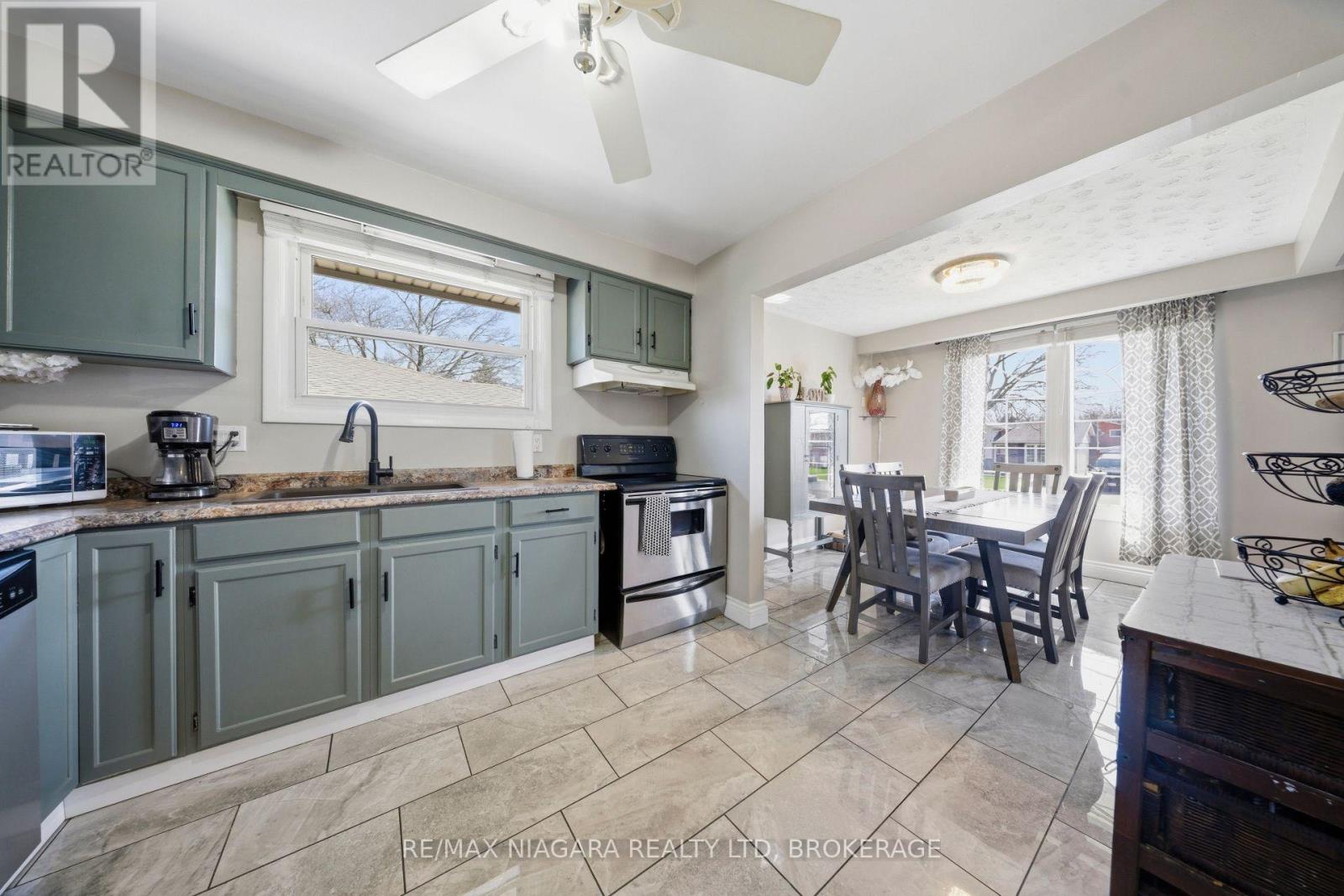 40 Via Dell Monte Street, St. Catharines, Ontario  L2T 3Y2 - Photo 12 - X12967202