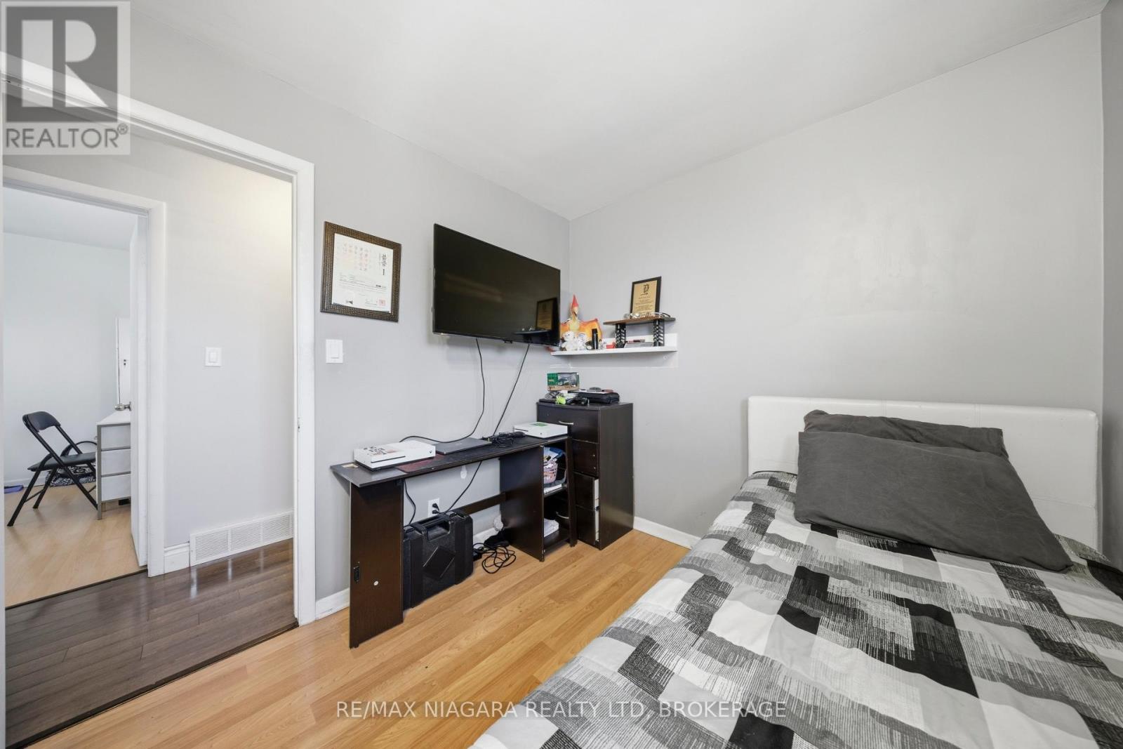 40 Via Dell Monte Street, St. Catharines, Ontario  L2T 3Y2 - Photo 19 - X12967202