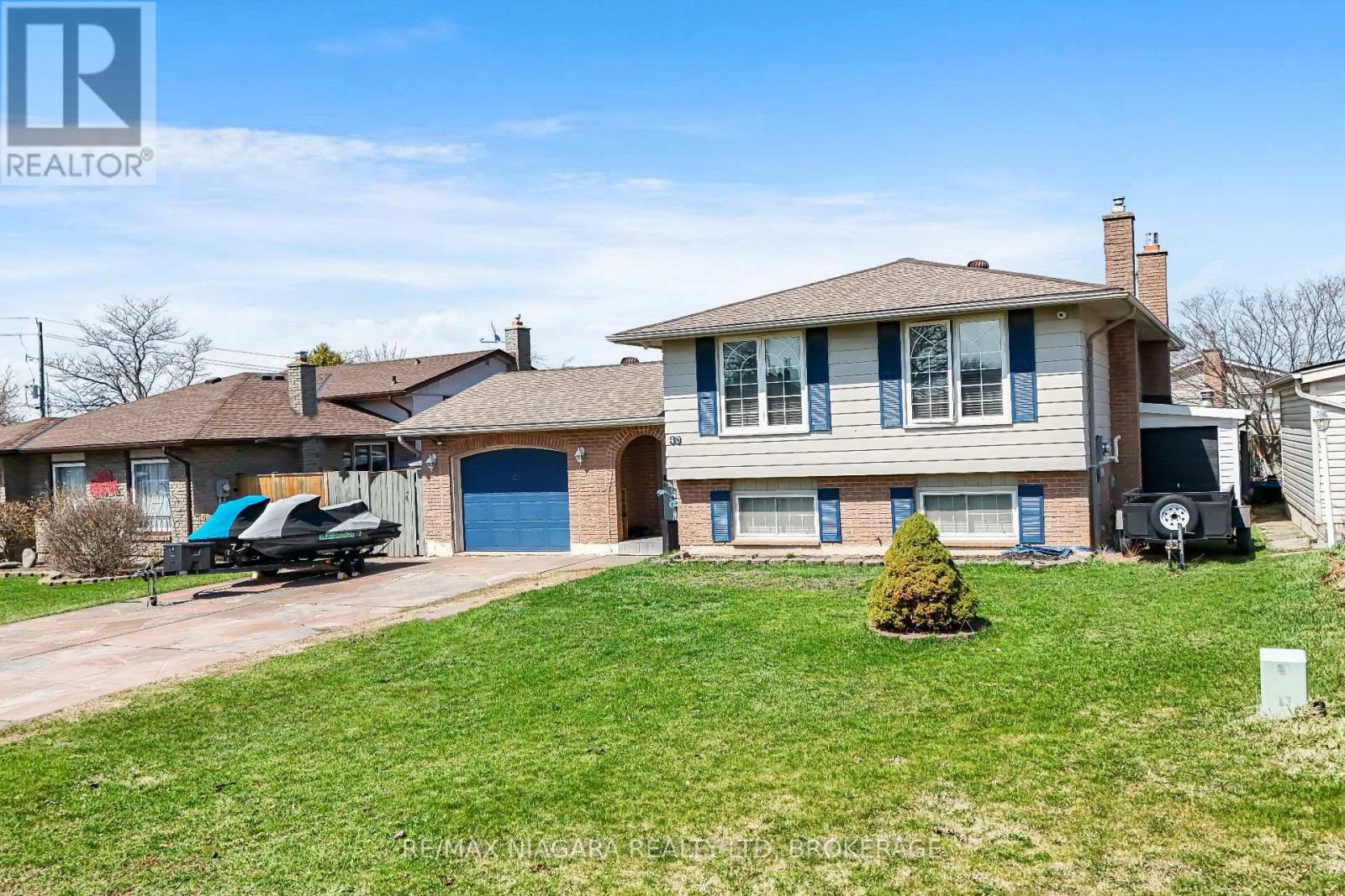 40 Via Dell Monte Street, St. Catharines, Ontario  L2T 3Y2 - Photo 2 - X12967202