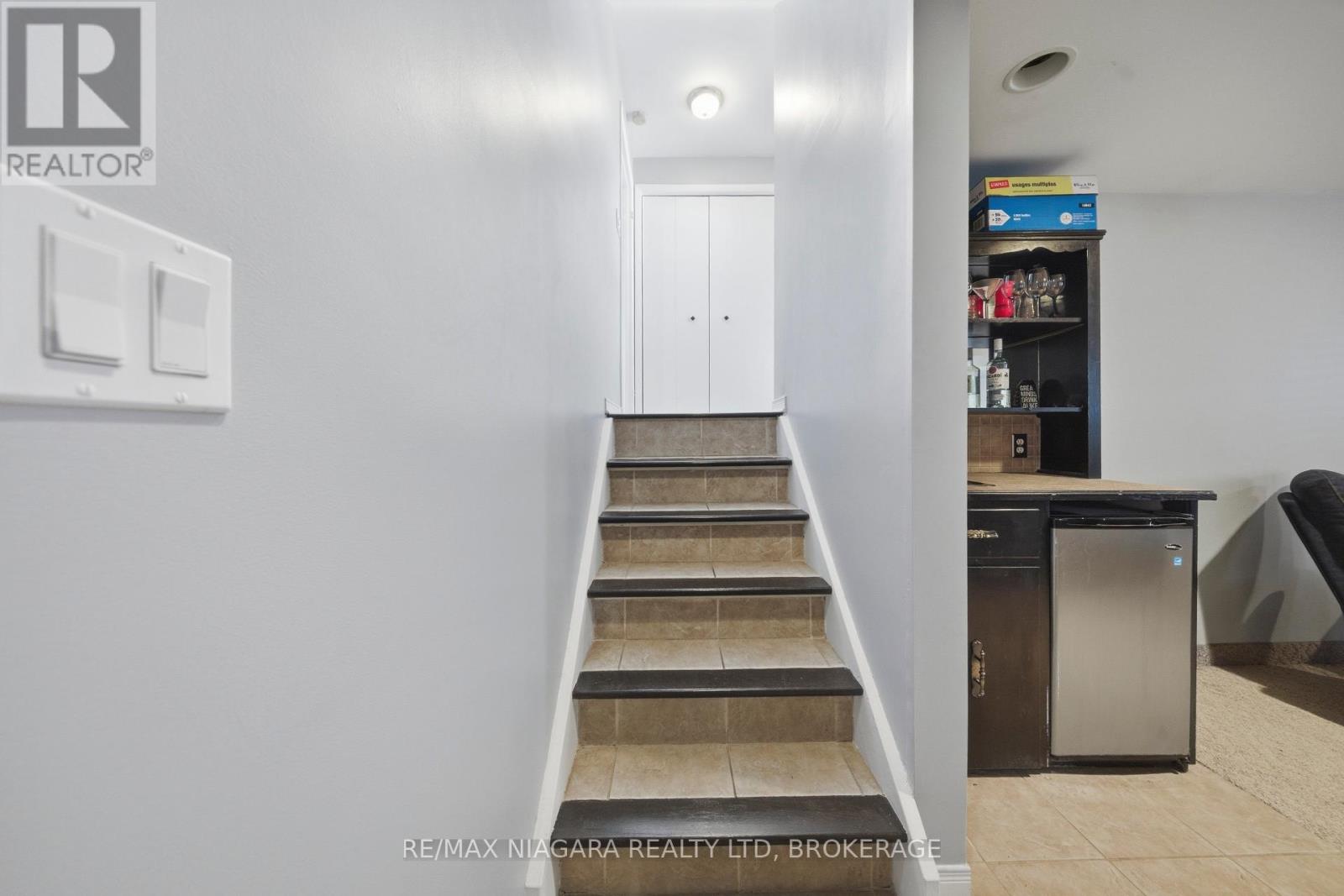 40 Via Dell Monte Street, St. Catharines (Burleigh Hill), Ontario  L2T 3Y2 - Photo 36 - X12967202