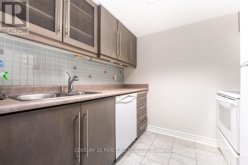 415 - 38 Elm Street, Toronto, Ontario  M5G 2K5 - Photo 15 - C12947934