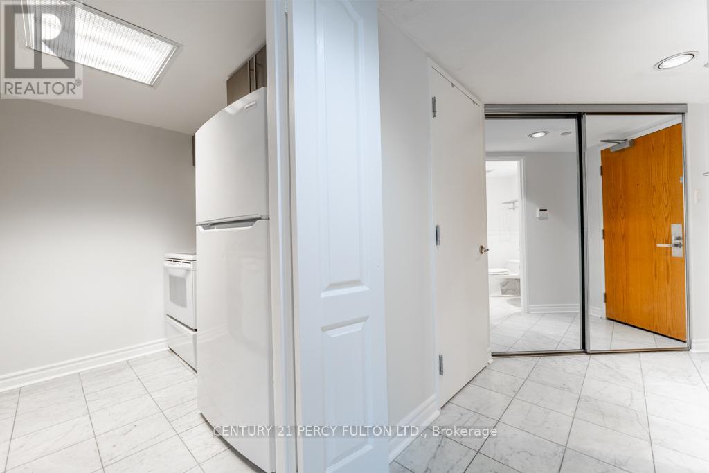 415 - 38 Elm Street, Toronto, Ontario  M5G 2K5 - Photo 3 - C12947934