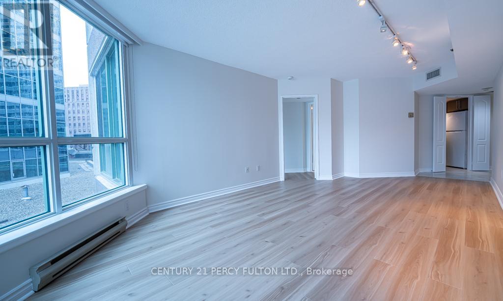 415 - 38 Elm Street, Toronto, Ontario  M5G 2K5 - Photo 7 - C12947934