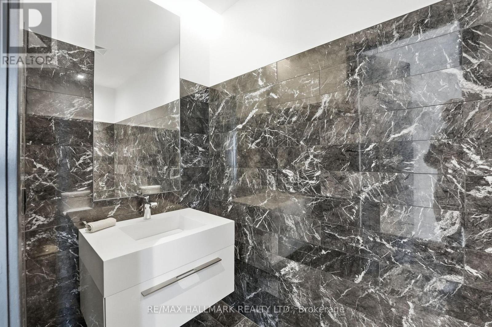 Ph101 - 199 Richmond Street W, Toronto, Ontario  M5V 0H4 - Photo 30 - C12967282