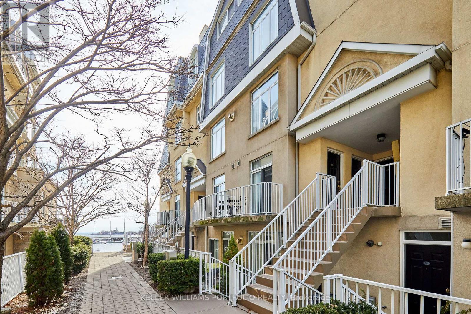 363 - 32 STADIUM ROAD, Toronto, Ontario