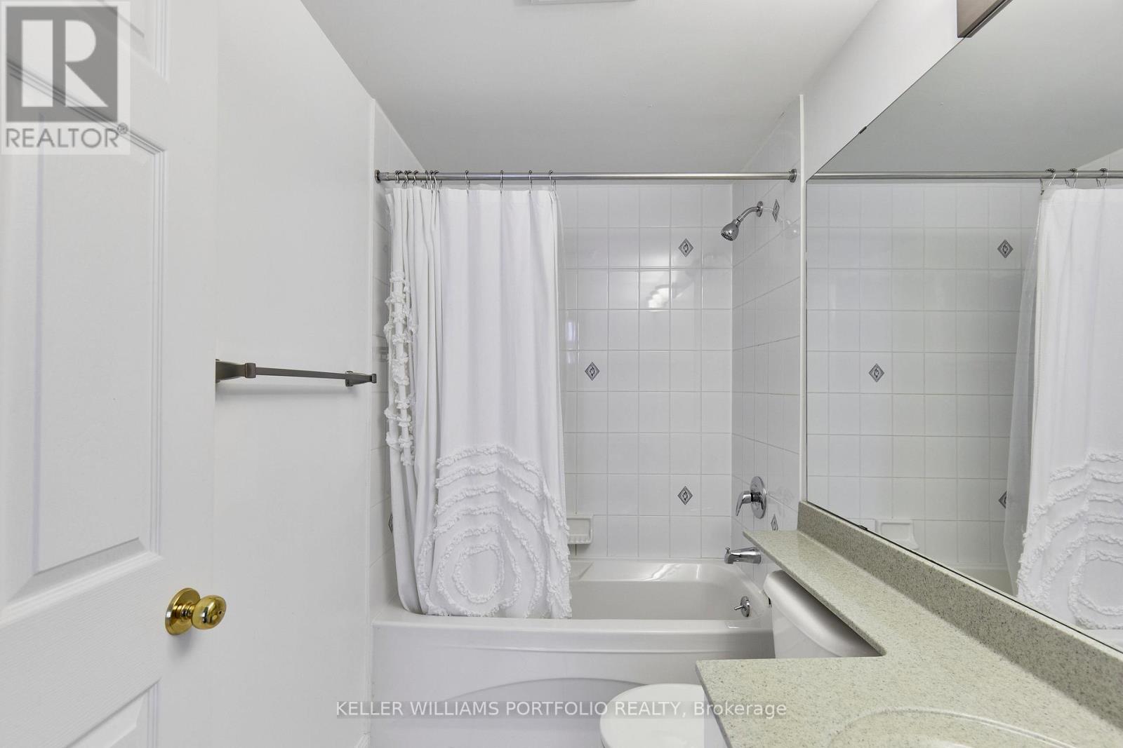 363 - 32 Stadium Road, Toronto, Ontario  M5V 3P4 - Photo 25 - C12967344