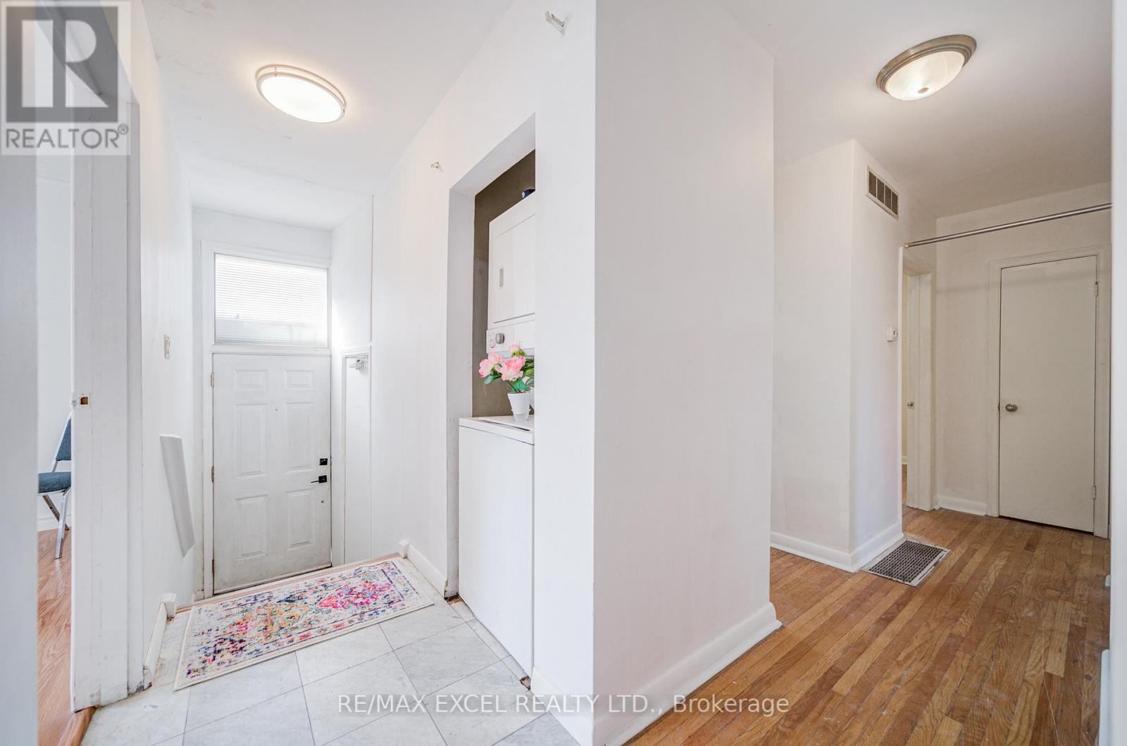 334 Moore Park Avenue, Toronto, Ontario  M2R 2R6 - Photo 12 - C12967352