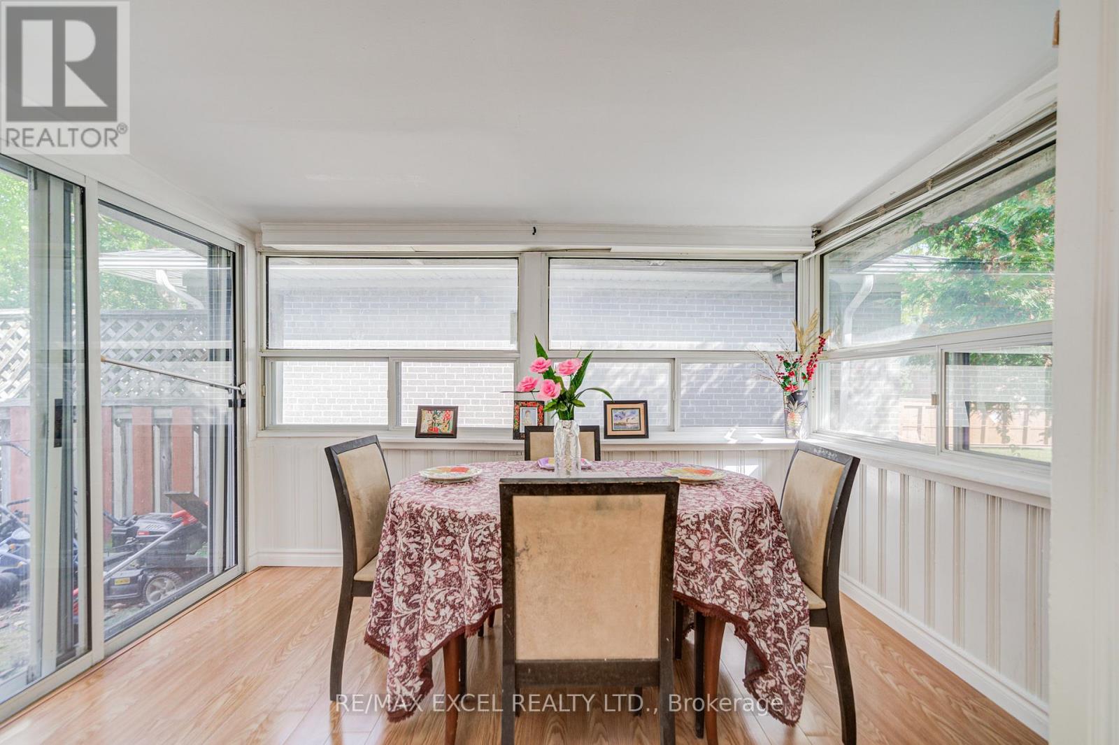 334 Moore Park Avenue, Toronto, Ontario  M2R 2R6 - Photo 18 - C12967352