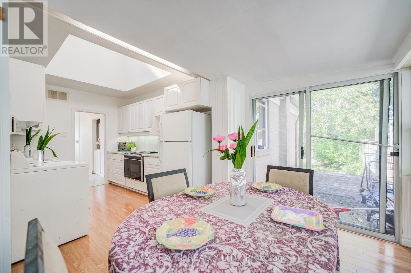 334 Moore Park Avenue, Toronto, Ontario  M2R 2R6 - Photo 21 - C12967352