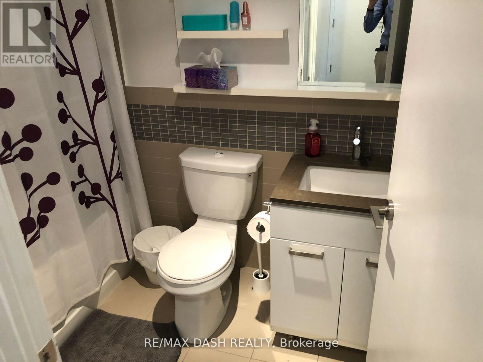 710 - 295 Adelaide Street W, Toronto, Ontario  M5V 0L4 - Photo 10 - C12967398