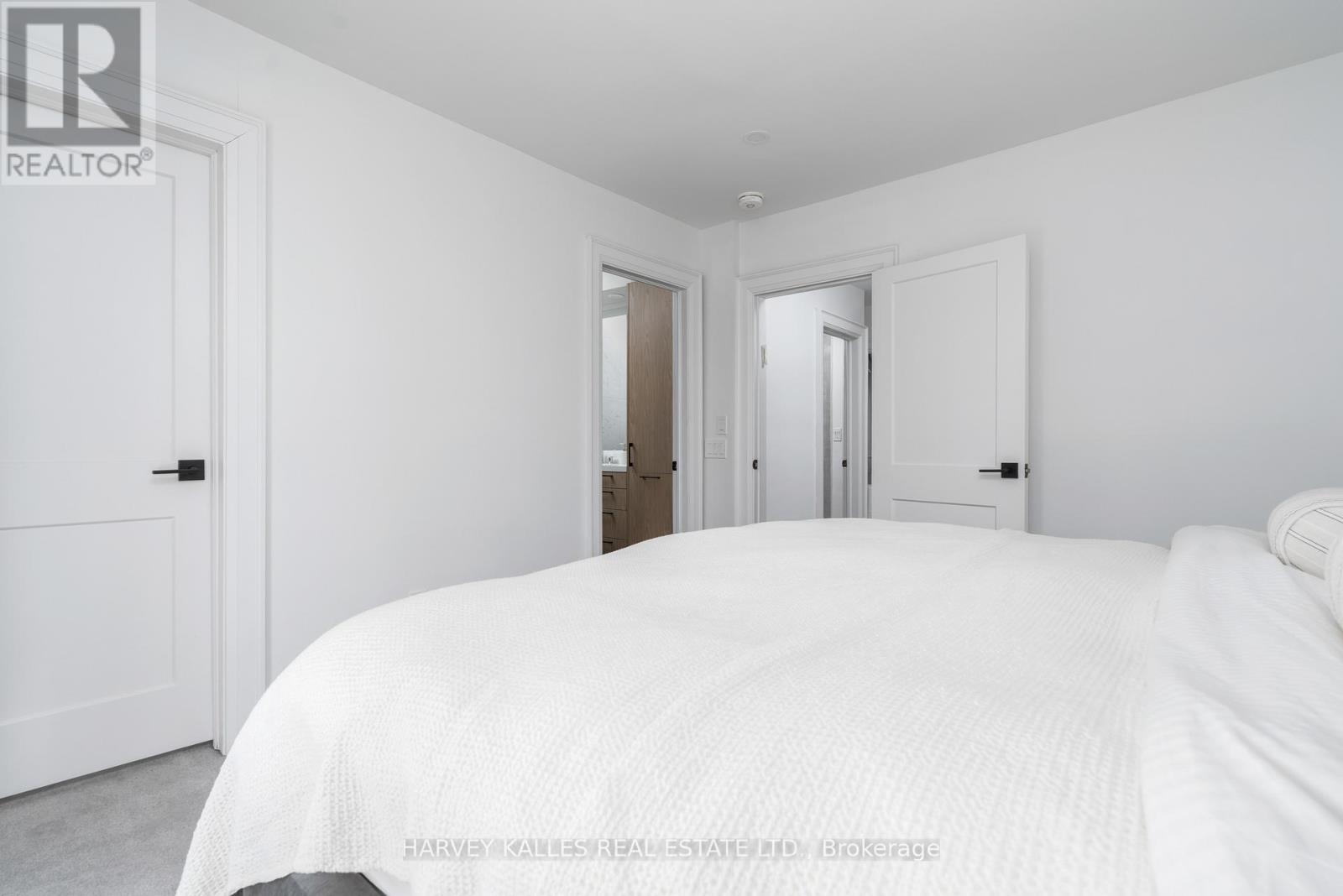 97 Atlas Avenue, Toronto, Ontario  M6C 3P2 - Photo 25 - C12967422