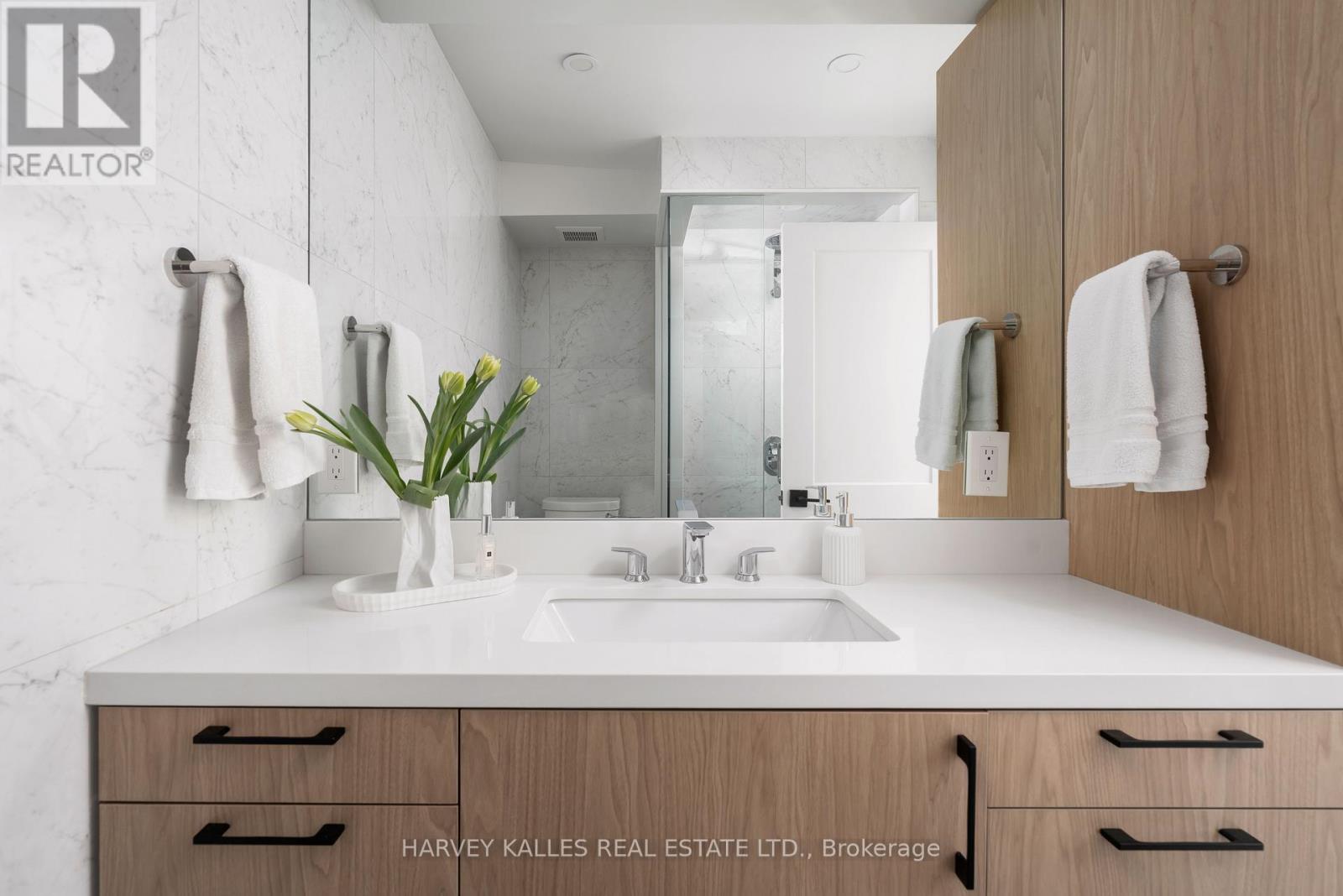 97 Atlas Avenue, Toronto, Ontario  M6C 3P2 - Photo 27 - C12967422