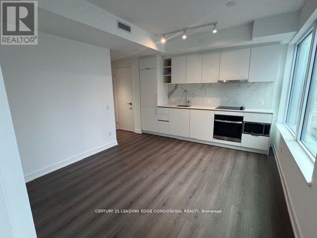 2015 - 8 Wellesley Street, Toronto, Ontario  M4Y 0J5 - Photo 10 - C12967440