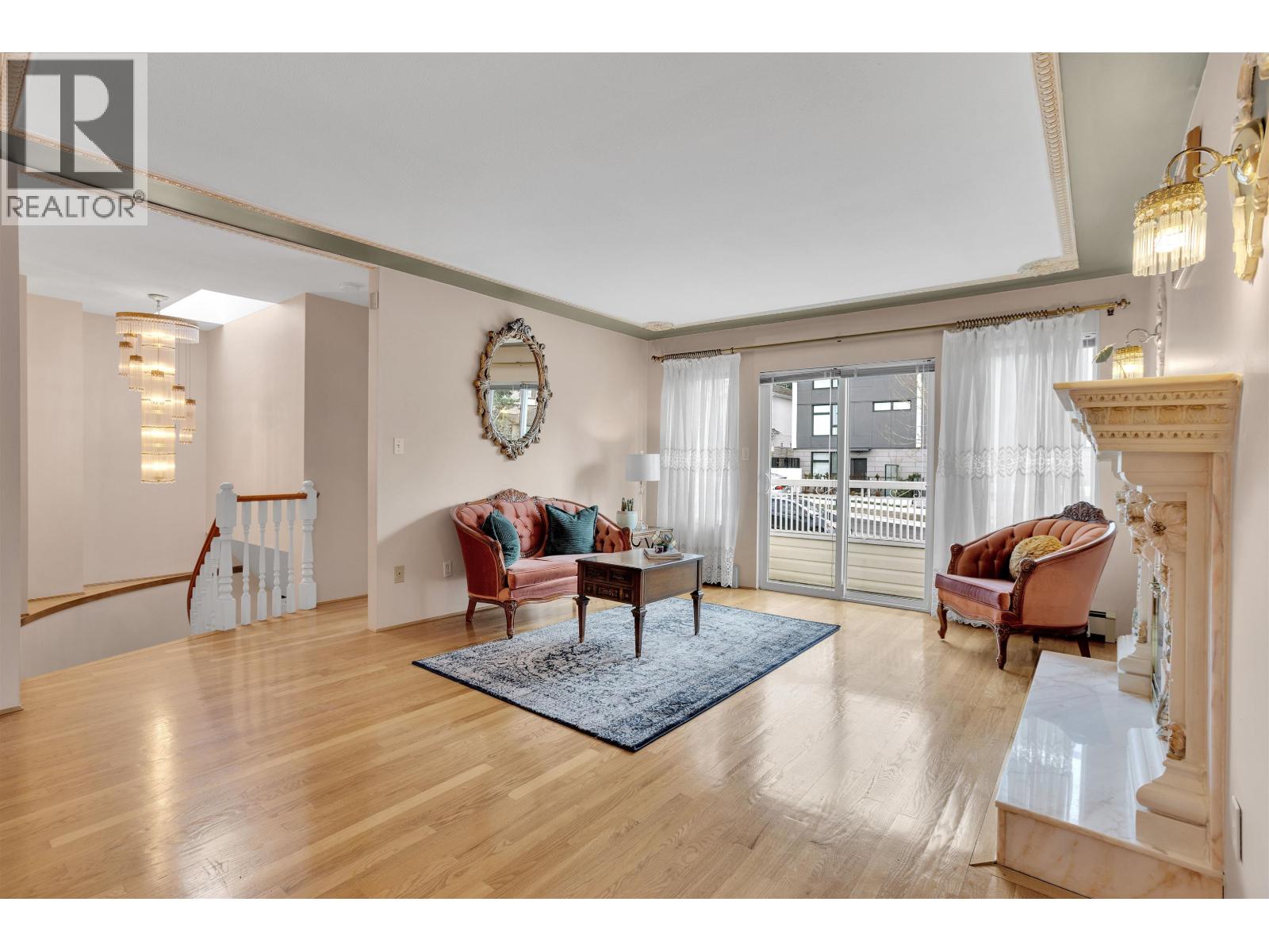 3240 Clive Avenue, Vancouver, British Columbia  V5R 4V2 - Photo 4 - R3107322