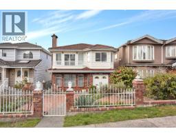 3240 CLIVE AVENUE, Vancouver, British Columbia