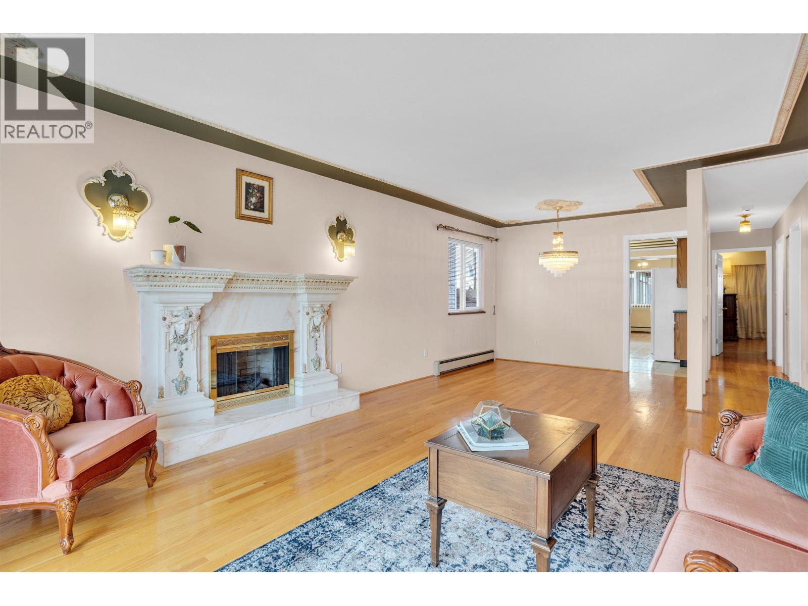 3240 Clive Avenue, Vancouver, British Columbia  V5R 4V2 - Photo 5 - R3107322