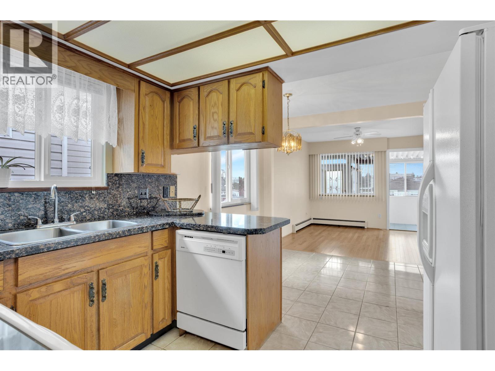 3240 Clive Avenue, Vancouver, British Columbia  V5R 4V2 - Photo 11 - R3107322